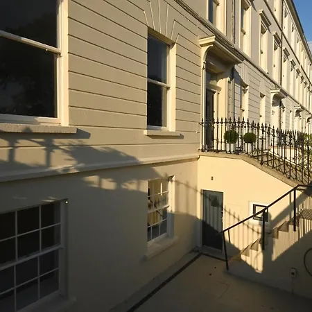 Luxury Modern Seaview Apartment *